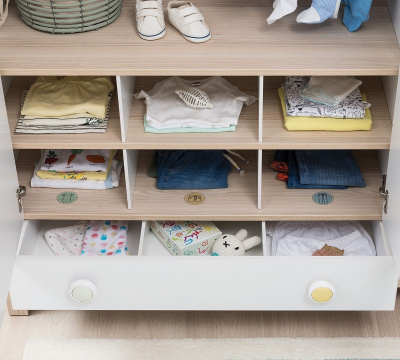 Шкаф трехдверный Cilek Montes фото Шкаф трехдверный Cilek Montes. Фото №3