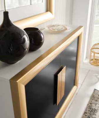 Узкая тумба 2001. Фото