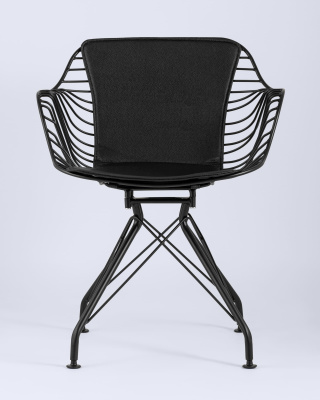 Кресло Thomas черное с черной подушкой. Фото